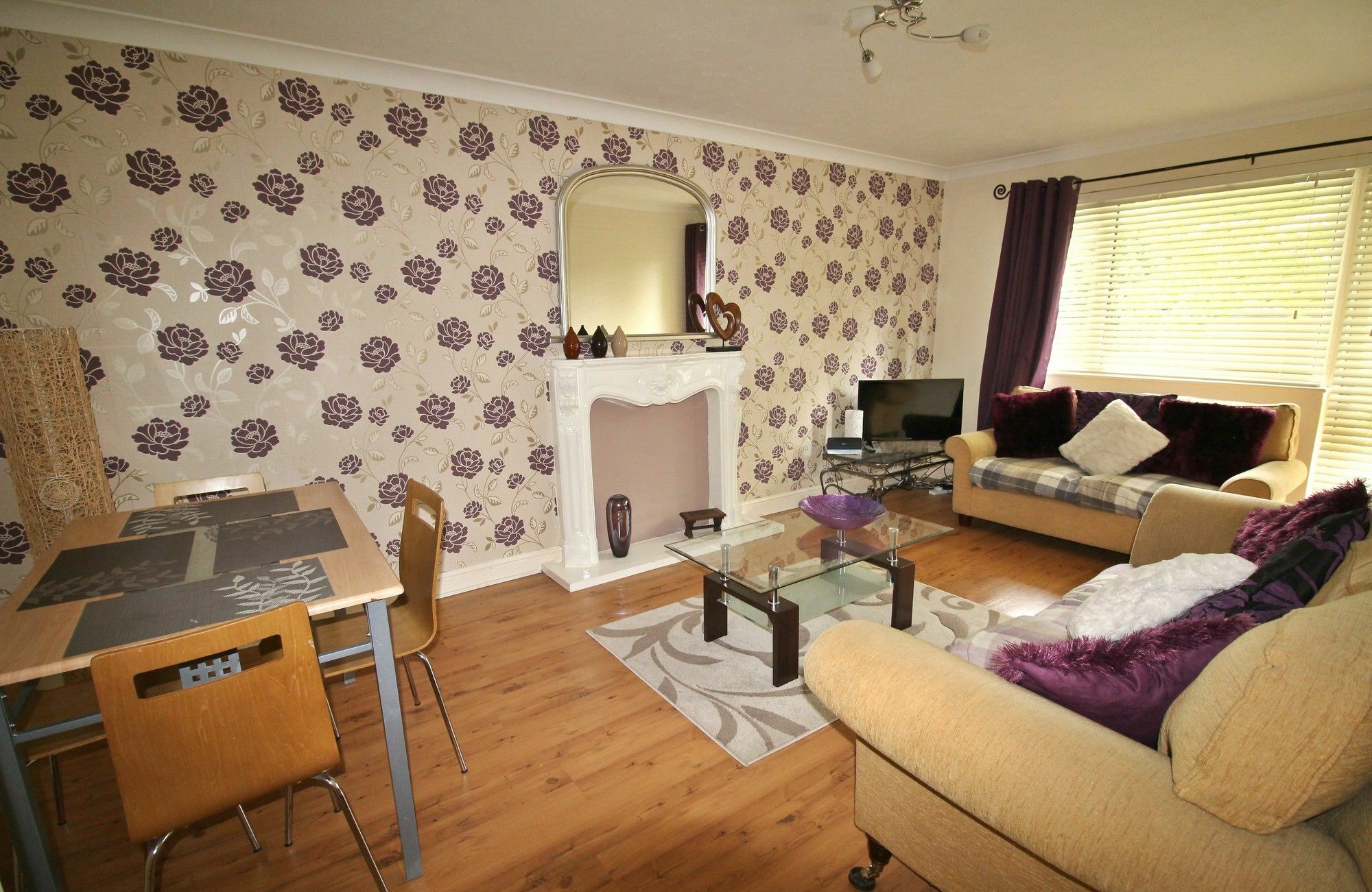Doncaster - Boswell - Large Balcony Apartment - 2 Double Beds - 2 Bedrooms - Close To Town & Racecourse - Off Street Parking 2 Cars - Fast Wifi 外观 照片